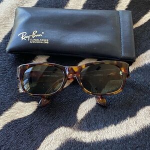 VINTAGE RAY BAN  Bohemian tortoise sunglasses first edition